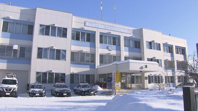 「3人で性行為をしよう」と誘い出した30代男性に盗撮を持ち掛け…気づいた女が「盗撮したでしょ」と因縁⇒仕組まれた手口で100万円を脅しとった疑い23歳～26歳の男女3人を逮捕|TBS NEWS DIG