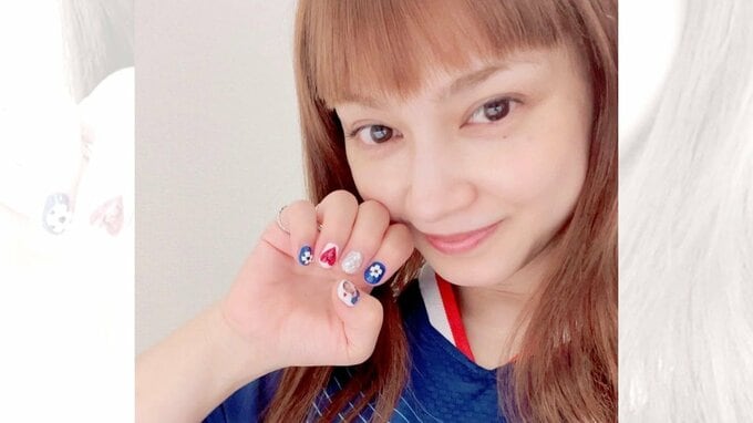 【 平愛梨 】「ママの手にPAPAがいる!!」カオスな4男児が “長友ネイル” に大興奮　「ブラボー」「素敵な夫婦」反響続々|TBS NEWS DIG