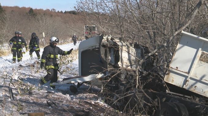 JR花咲線の踏切で列車と衝突、トラック運転の50代男性死亡、乗客ら8人負傷「ガラスが刺さっている人もいた」下りていた遮断器に進入か　北海道根室市|TBS NEWS DIG