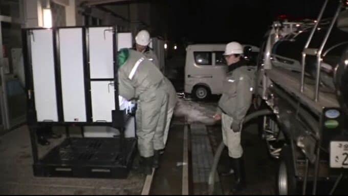 「水道水供給一時ストップ」石川・手取川の浄水場に油混入で 4時間半後に再開も「仮設給水槽」設置、「水買い溜め」油混入の原因は不明|TBS NEWS DIG