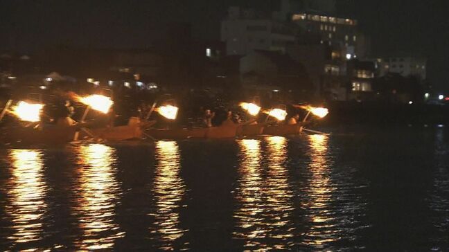 「長良川鵜飼」今シーズン終了 乗客数は去年より2%ほど増え約8万5000人 予約サイトの多言語化などインバウンド誘致に取り組む 岐阜|TBS NEWS DIG