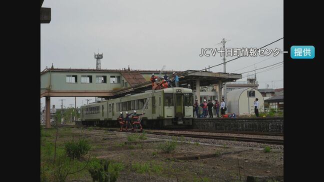 JR飯山線の列車の屋根で死亡していた愛知県の42歳無職男性の車を長野県内で発見 身元判明の手がかりの一つに 遺体が列車の屋根の上にあった経緯は依然不明|TBS NEWS DIG