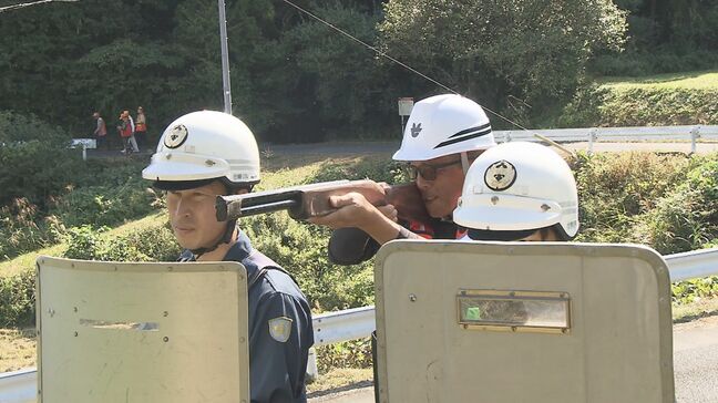 相次ぐクマ目撃　"緊急銃猟"対応訓練　自治体判断で猟銃使用が可能に　福島|TBS NEWS DIG