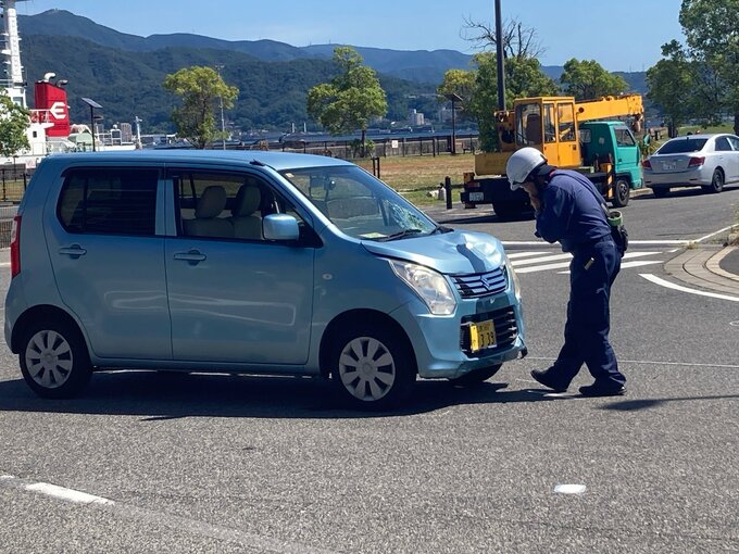 【速報】「1人が車の下になっている」軽乗用車と自転車の事故　高齢女性が心肺停止　広島・江田島　|　RCC NEWS | 広島ニュース | RCC中国放送