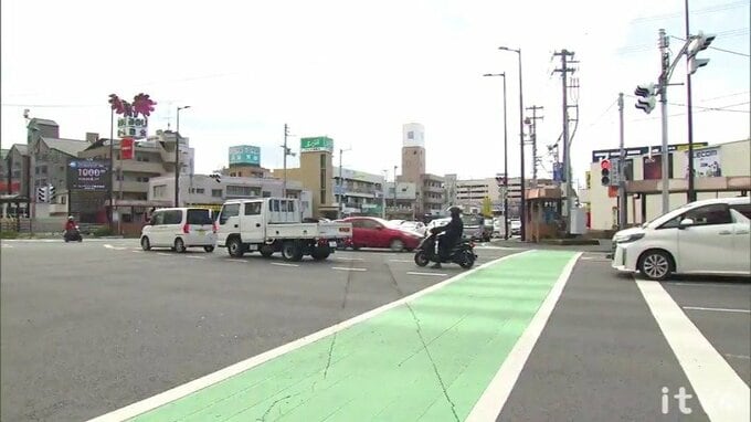 80代患者を搬送中の救急車が車と衝突し横転 患者や救急隊員ら6人ケガ 当時は救急車側の進路が赤信号　|　愛媛のニュース - Nスタえひめ｜あいテレビは6チャンネル