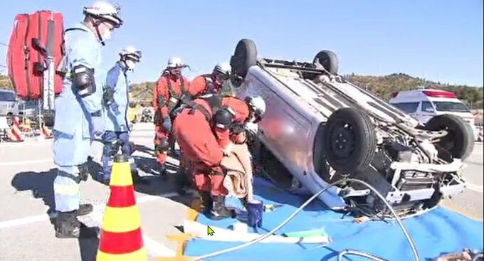対面通行区間での事故想定　常磐道で救助訓練　16年に車と大型バス衝突、親子2人死亡　福島・大熊町　|　福島のニュース│TUF