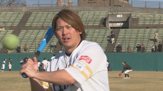 ソフトバンクホークス甲斐拓也選手らが野球教室で小学生220人にアドバイス 大分　|　大分のニュース｜OBS NEWS｜大分放送