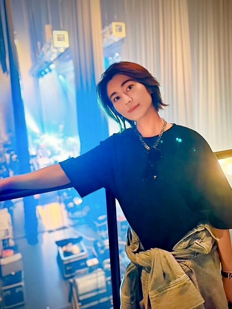 KIINA. 】氷川きよしさん「泣き崩れてしまいました」 昨年夏の25周年