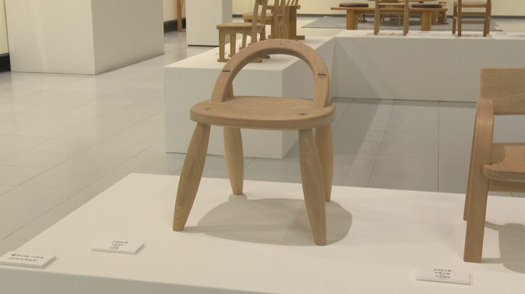 21年目の「君の椅子」作品展…東川町で始まった新生児に道産材の椅子を