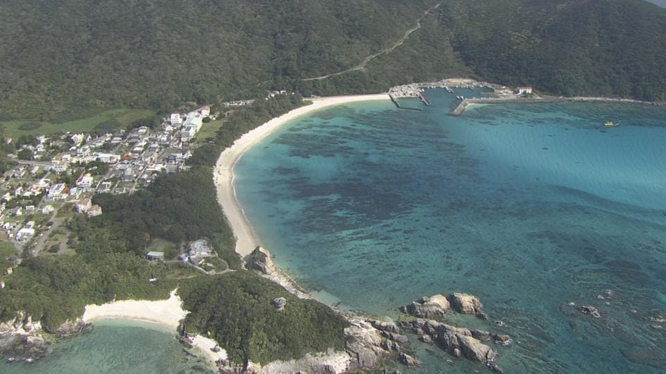 シュノーケリングツアー参加前に単独で遊泳か　男性（33）が死亡　渡嘉敷島