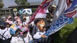 4m超のコイが空を舞う！濵田知事と園児41人が力を合わせて掲揚「高知の未来は明るい」手作りかぶとで笑顔満開【高知】|TBS NEWS DIG