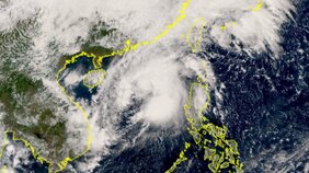 【台風情報】台風24号は“ぐるり”と南へ大きくカーブか 時速10~30kmで今後南下する見込み 日本への影響は? 最新進路や今後の天気は?【雨風シミュレーション・気象庁最新情報】|TBS NEWS DIG