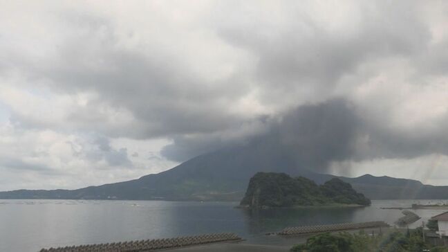 桜島が噴火　噴煙3000メートルの高さに|TBS NEWS DIG