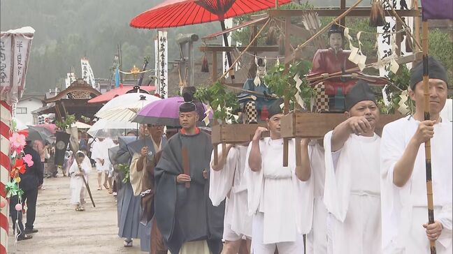 「歴史を感じる」800年以上の伝統を次世代へ…大内宿で「半夏まつり」福島・下郷町|TBS NEWS DIG