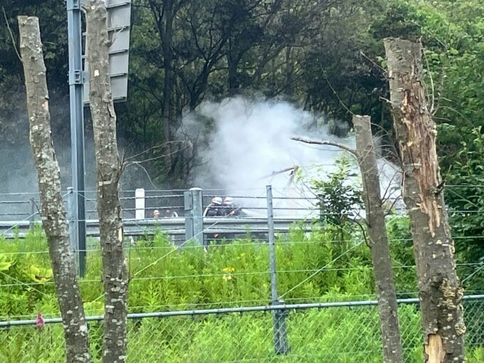 【北海道日高道・車両火災】郵便物輸送トラックから出火   ゆうパックなど約4,600通がほぼ全焼   北海道日高地方の3町宛て|TBS NEWS DIG