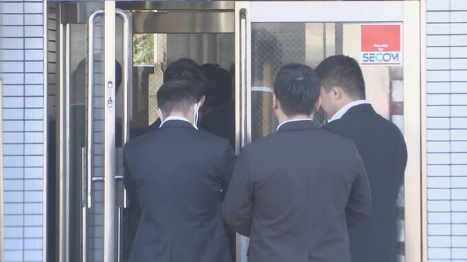 【速報】指定暴力団住吉会系暴力団事務所を家宅捜索　関係者の男を逮捕　組織的な関与の有無などを調べる　東京・江戸川区催涙スプレー強盗傷害事件 警視庁|TBS NEWS DIG