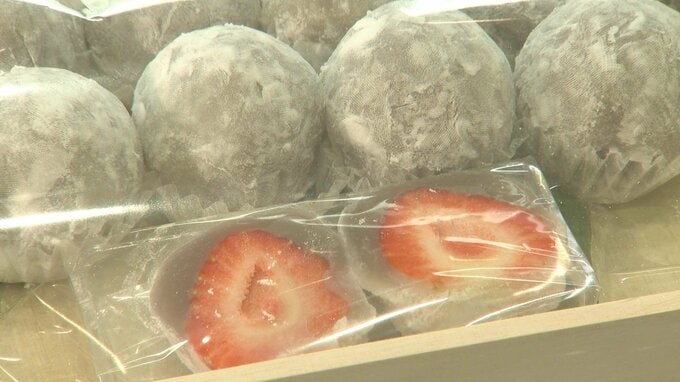 1日1000個売り上げる絶品“苺大福”に長蛇の列！ 福岡の老舗和菓子店「鈴懸」 香林坊大和に期間限定で販売　　|　石川県のニュース｜MRO北陸放送