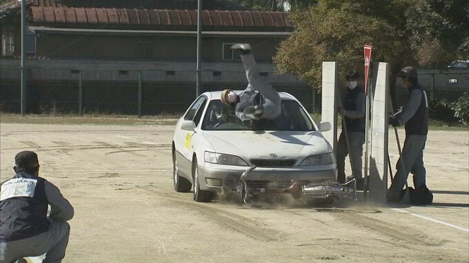 自転車による交通事故　スタントマンが再現　|　BSSニュース | BSS山陰放送