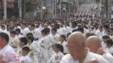 圧巻! 国際通りが「道場」に 世界3100人が一斉演武 「空手の日」20周年 | 沖縄のニュース|RBC 琉球放送