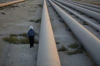 原油反落、ホルムズ迂回のサウジ供給が拡大－米の備蓄放出発表も重し| TBS CROSS DIG with Bloomberg