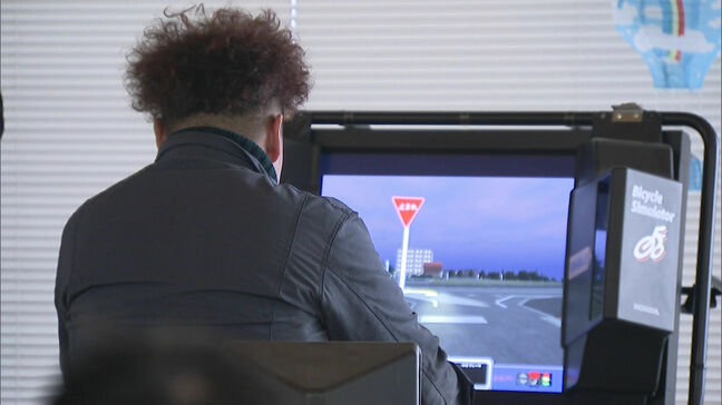 4月から導入の「青切符」覚えて！外国人向け自転車交通安全教室を開催　車道の左端走行や標識などを学ぶ|TBS NEWS DIG