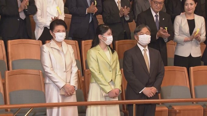 天皇皇后両陛下と愛子さま　ビオラを基調とするコンサートを鑑賞　「ますますビオラが好きになりました」と陛下|TBS NEWS DIG