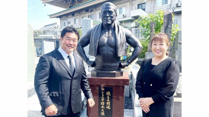 【アントニオ猪木さん一周忌】　北斗晶さん・佐々木健介さん「猪木さんに是非…国民栄誉賞を」　孫の誕生も報告|TBS NEWS DIG