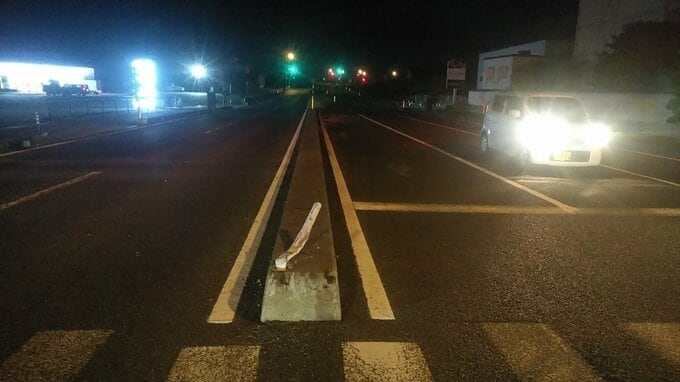 【速報】若い女性が重傷　軽乗用車が中央分離帯乗り越え横転　山口|TBS NEWS DIG