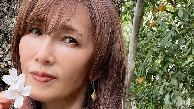 【工藤静香】「今年もお庭のソメイヨシノが」見事な咲きっぷりにフォロワー感嘆「お庭でお花見できるなんて」|TBS NEWS DIG