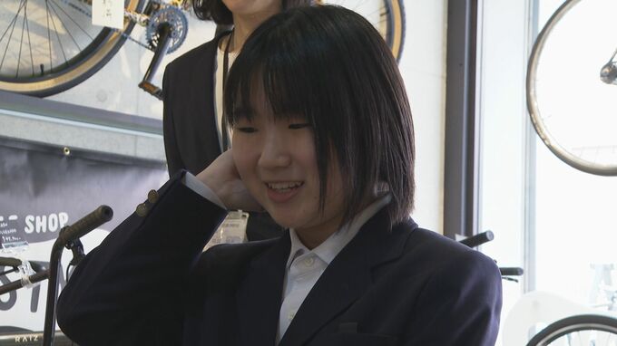 中学生デザインの包装紙を店で採用「店の魅力を伝えられるようなデザイン」店側も高評価|TBS NEWS DIG