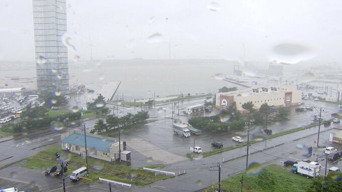 八森は降り始めから２００ミリ超　秋田県で記録的大雨　気象台が「大雨と暴風及び高波に関する秋田県気象情報　第6号」発表|TBS NEWS DIG