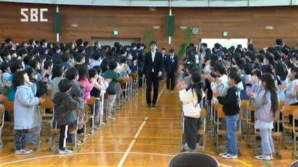6年間過ごした学び舎を巣立つ…県内小学校で卒業式のピーク 中学校の