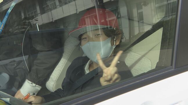 電気自動車が小学校に「静か！スピードが出る！」試乗体験もあり子どもたちは興味津々|TBS NEWS DIG