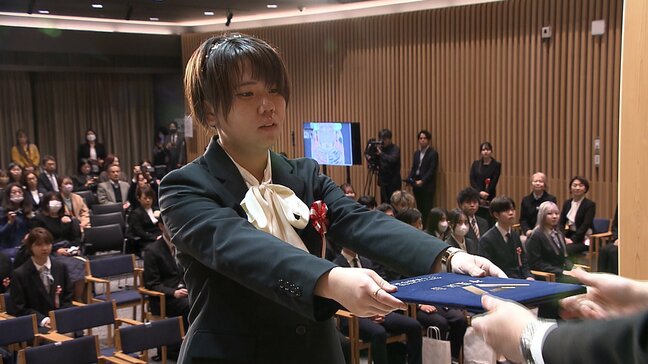 ワオ高等学校（通信制）で卒業式　オンラインで学んだ生徒たちも仲間たちと新たな門出【岡山】|TBS NEWS DIG