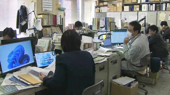 【衆議院議員選挙】準備に追われる岡山市選挙管理委員会「投票所入場券を作業の簡略化のためハガキでの郵送に変更へ」|TBS NEWS DIG