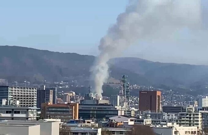 長野市で火事…木造２階建ての住宅から出火　1人がけが　消火作業続く|TBS NEWS DIG