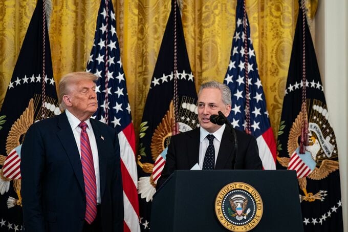 米政権、ＡＩ行動計画を発表－開発強化へ規制緩和やエネ供給拡大