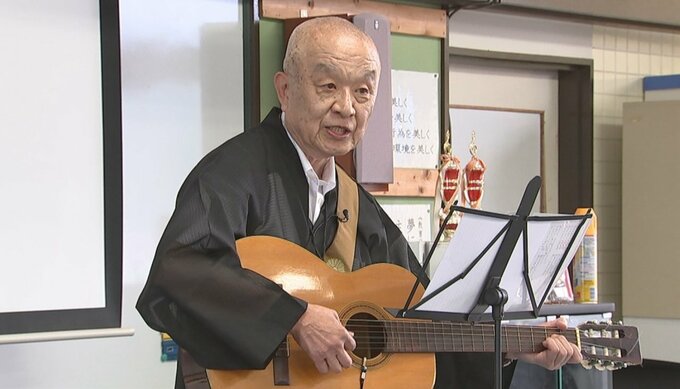 「自分の心が自分のことだけでいっぱいになりませんように」ギター弾く保護司　最後の授業　　|　山梨のニュース | ＵＴＹテレビ山梨