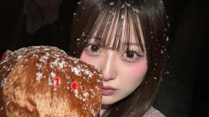 【辻希美・長女】希空「初雪」髪に雪がかぶって「明けましておめでとうございます」ピンクコーデに「午」のぬいぐるみ|TBS NEWS DIG
