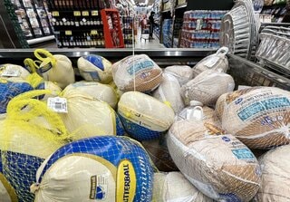 米国のフードバンク苦境、感謝祭を控え七面鳥の価格高騰・生産減響く| TBS CROSS DIG with Bloomberg