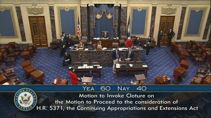 【速報】「つなぎ予算案の採決に向けた動議」可決　アメリカの政府閉鎖解消へ前進　民主党の一部議員がつなぎ予算案に賛成