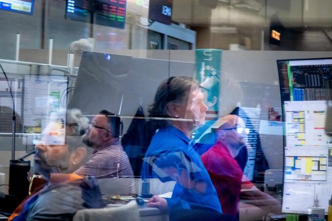 トランプ相互関税の発表翌日、ヘッジファンドが過去最大の株売り越し