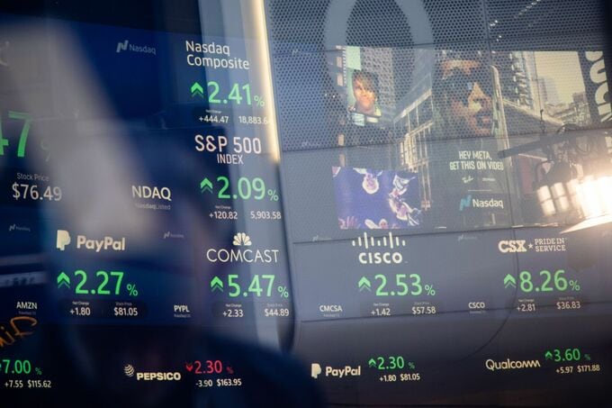 米国株に６月以来最大の資金流入、トランプ氏が勝利した選挙翌日