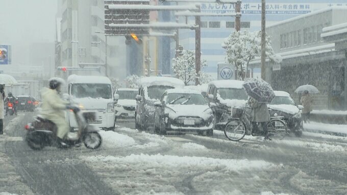 大雪の翌朝は“路面凍結”に注意…車に積もった雪はどうする？走る時の注意点は？JAFに聞いてみた　|　高知のニュース・天気｜KUTV NEWS | KUTVテレビ高知