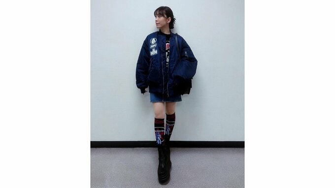 【杜このみ】　「長く大切に着たい宝物」20年前から愛するブランドのジャケットとデニムのミニスカート姿を公開|TBS NEWS DIG