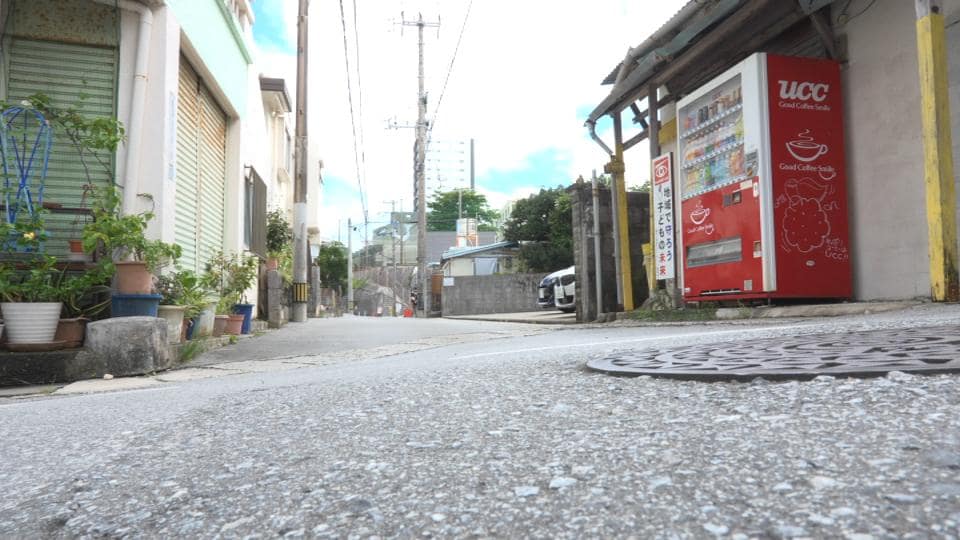 外傷なく自宅に送り届けられるもその後死亡　警察がバイク事故の原因と死因調べる　那覇市の60代男性