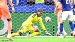 森保ジャパンの守護神・鈴木彩艶が好セーブ連発！強豪オランダを相手に前半をスコアレスで折り返す【W杯北中米大会】|TBS NEWS DIG