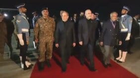 【速報】イラン代表団がパキスタン到着　ガリバフ国会議長やアラグチ外相ら|TBS NEWS DIG