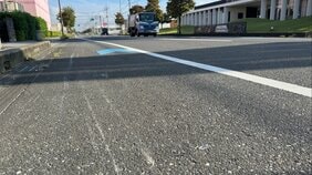 宇都宮市でパトカーがバイクに接触　バイクに乗っていた少年2人けが　信号無視のバイクを追跡中　栃木県警|TBS NEWS DIG