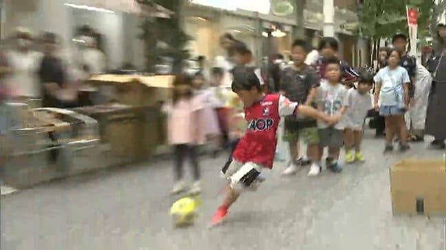 ファジアーノ岡山の活躍に期待を込めて子どもたちが商店街でシュート 初開催のPK大会 小学生約100人が挑戦【岡山】|TBS NEWS DIG